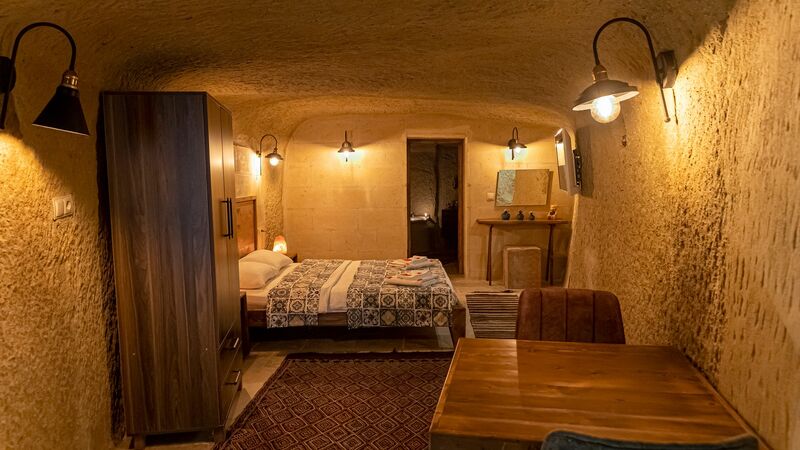 Feris Cave Hotel