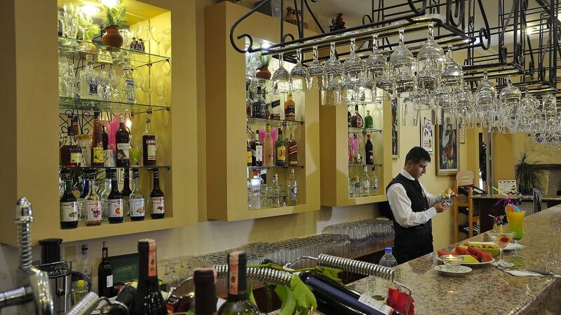 Monark Hotel