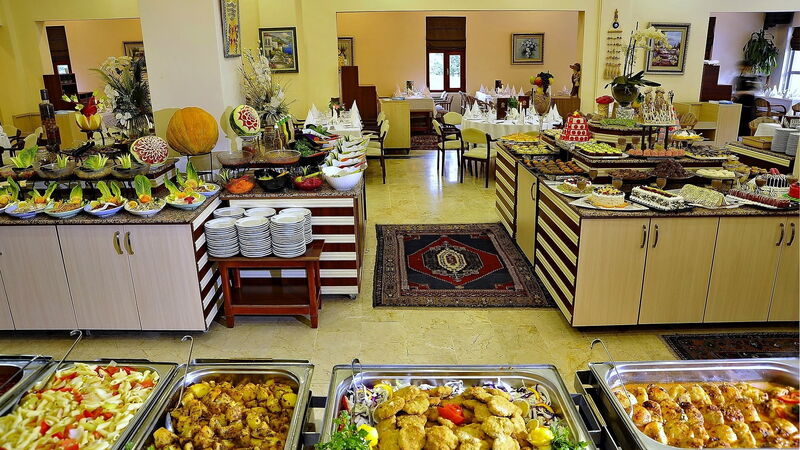 Monark Hotel