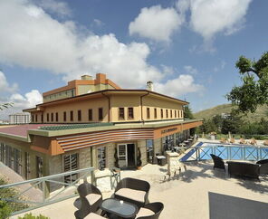 Monark Hotel