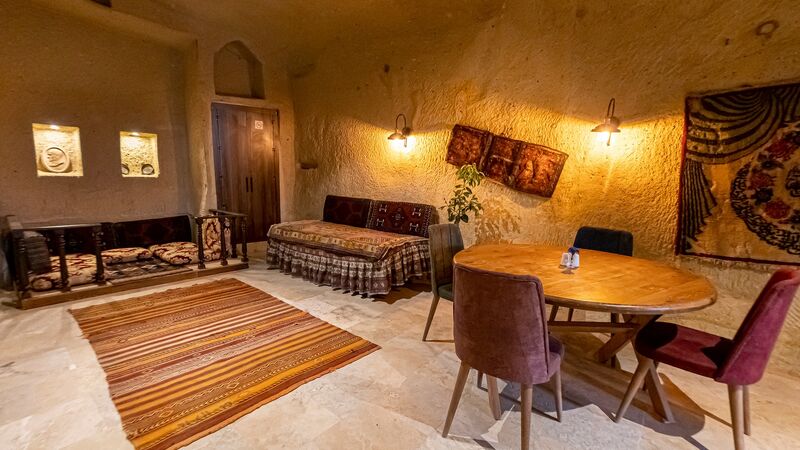 Feris Cave Hotel