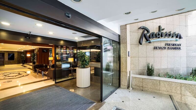 Radisson President Old Town Hotel
