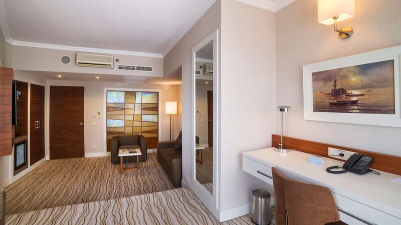Radisson President Old Town Hotel